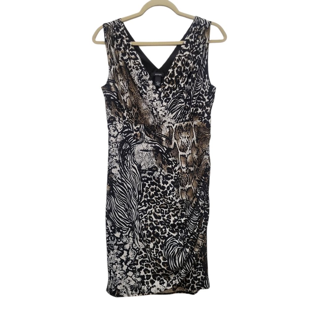 Animal Print Bodycon Sheath Dress with Ruched Details.‎ EUC 12